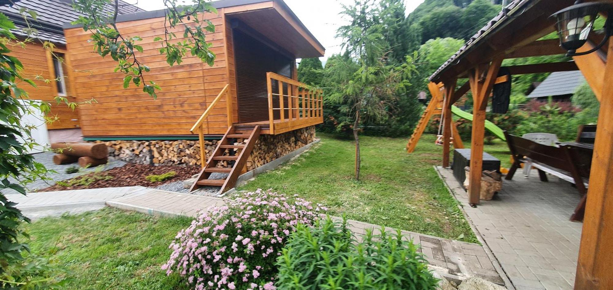Stiavnicka Villa มีโต ป็อด จุมเบียรอม ภายนอก รูปภาพ