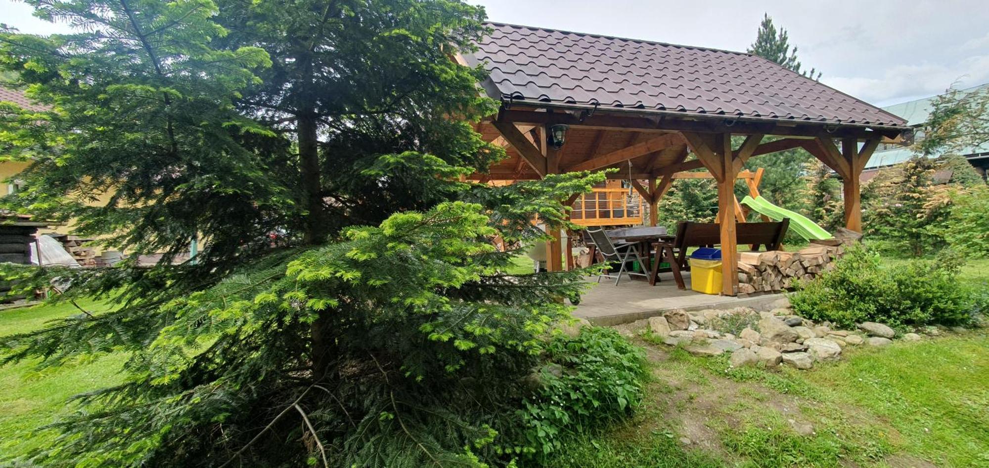 Stiavnicka Villa มีโต ป็อด จุมเบียรอม ภายนอก รูปภาพ